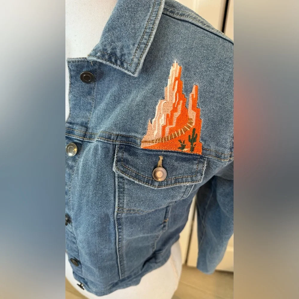 Disney Parks ily 4EVER Big Thunder Mountain Railroad Denim Jacket Girls 10